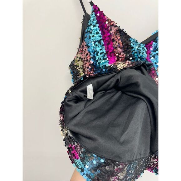 Francesca’s Sequin Cami Top Multicolor Medium V Neck NEW - Picture 8 of 9